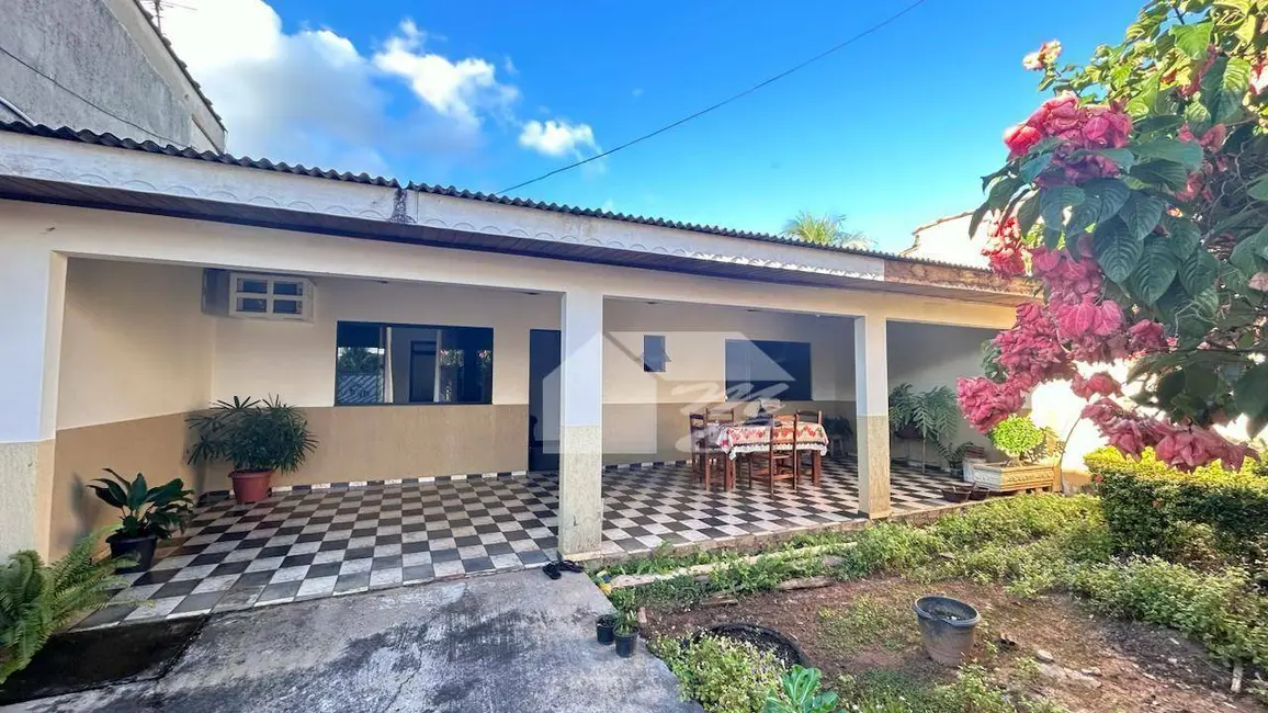 Foto 2 de Casa com 3 quartos à venda, 200m2 em Setor 09, Ariquemes - RO