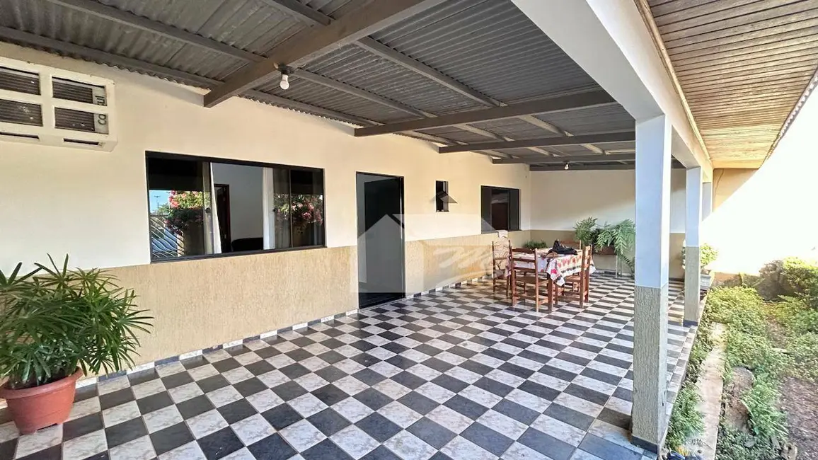 Foto 3 de Casa com 3 quartos à venda, 200m2 em Setor 09, Ariquemes - RO