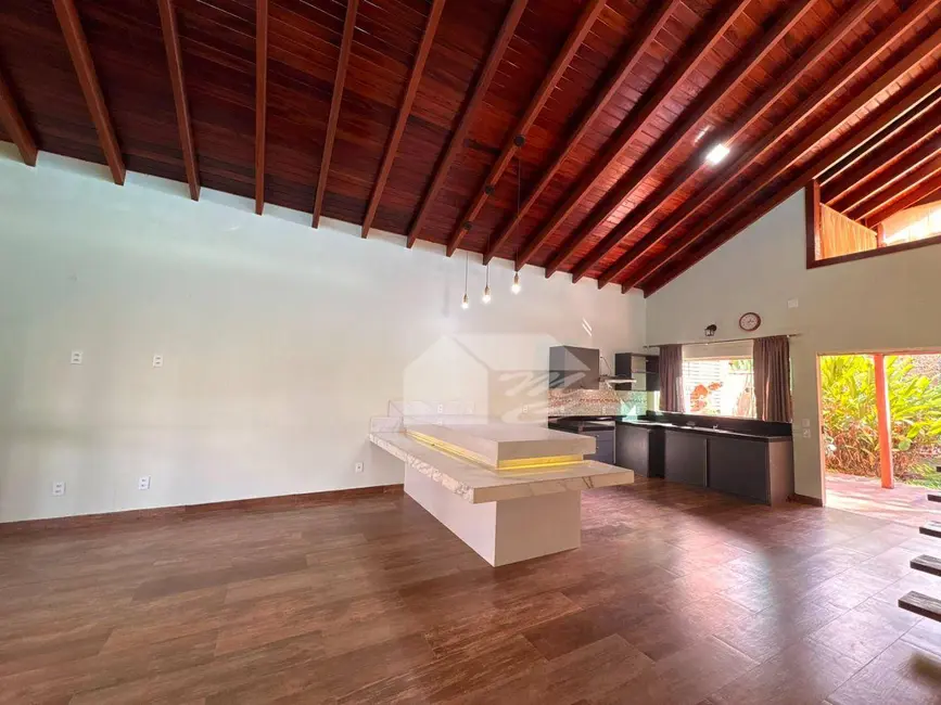 Foto 1 de Casa de Condomínio com 3 quartos à venda, 475m2 em Ariquemes - RO