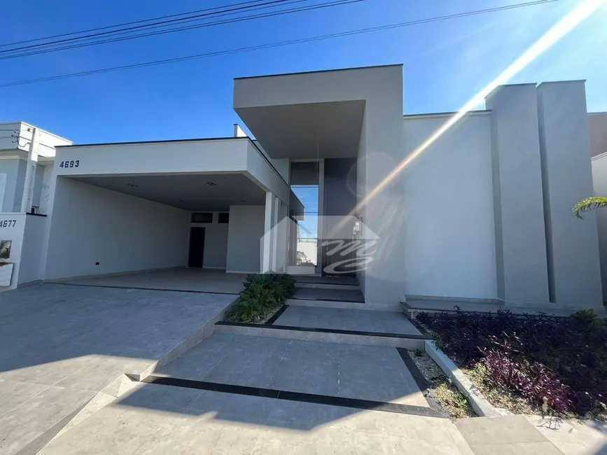 Casa de Condomínio com 3 quartos à venda, 375m2 em Condomínio São Paulo, Ariquemes - RO - imagem 2 Foto 2 de Casa de Condomínio com 3 quartos à venda, 375m2 em Condomínio São Paulo, Ariquemes - RO