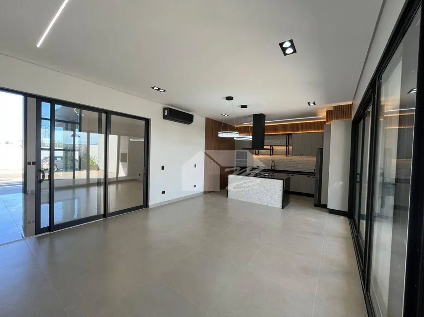 Casa de Condomínio com 3 quartos à venda, 375m2 em Condomínio São Paulo, Ariquemes - RO - imagem 8 Foto 8 de Casa de Condomínio com 3 quartos à venda, 375m2 em Condomínio São Paulo, Ariquemes - RO