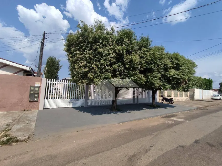 Foto 2 de Casa com 2 quartos para alugar, 562m2 em Setor 3, Ariquemes - RO