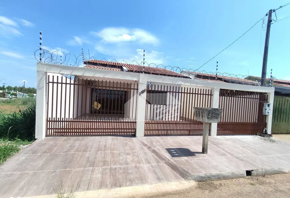 Foto 1 de Casa com 2 quartos para alugar, 193m2 em Jardim Paraná, Ariquemes - RO