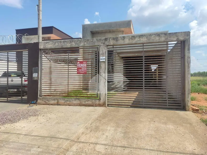 Foto 1 de Casa com 2 quartos à venda, 150m2 em Ariquemes - RO