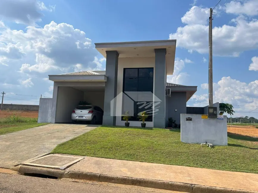 Casa de Condomínio com 2 quartos à venda, 360m2 em Residencial Eldorado, Ariquemes - RO - imagem 1 Foto 1 de Casa de Condomínio com 2 quartos à venda, 360m2 em Residencial Eldorado, Ariquemes - RO