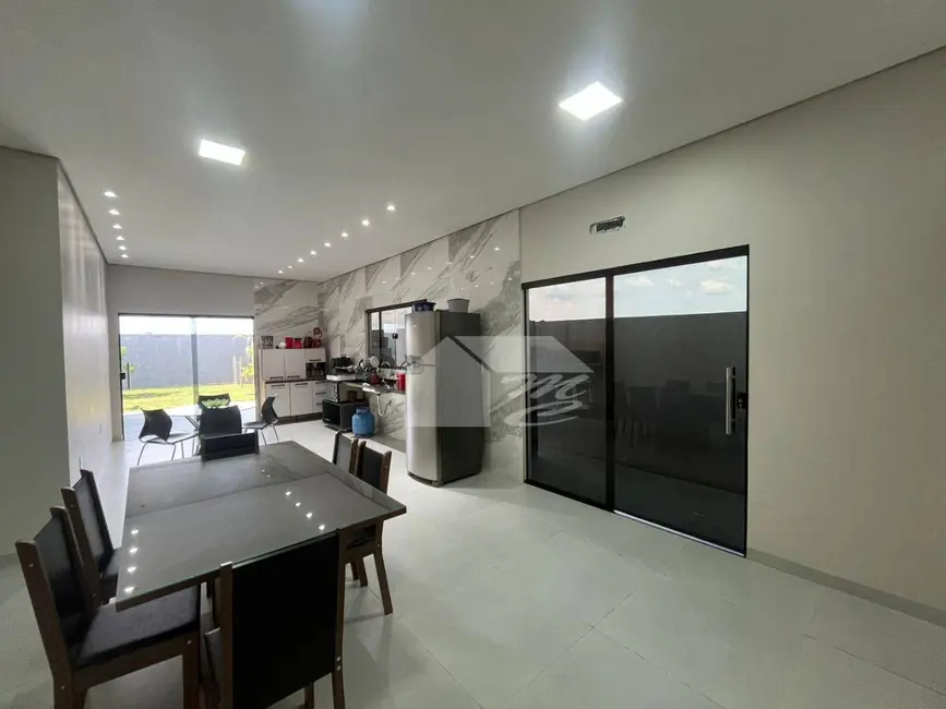 Casa de Condomínio com 2 quartos à venda, 360m2 em Residencial Eldorado, Ariquemes - RO - imagem 3 Foto 3 de Casa de Condomínio com 2 quartos à venda, 360m2 em Residencial Eldorado, Ariquemes - RO