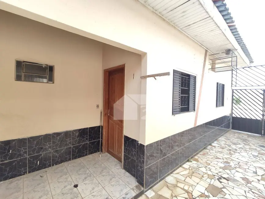 Foto 4 de Apartamento com 2 quartos para alugar, 52m2 em Jardim Europa,  - RO