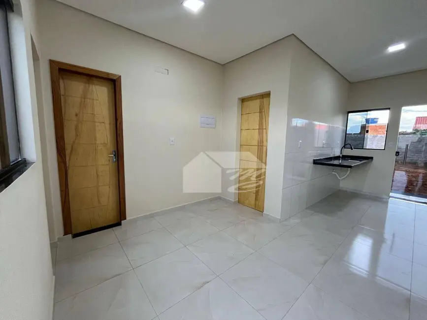 Foto 3 de Casa com 2 quartos à venda, 180m2 em Ariquemes - RO