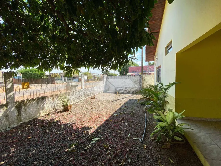 Foto 3 de Casa com 2 quartos à venda e para alugar, 300m2 em Jardim das Palmeiras, Ariquemes - RO