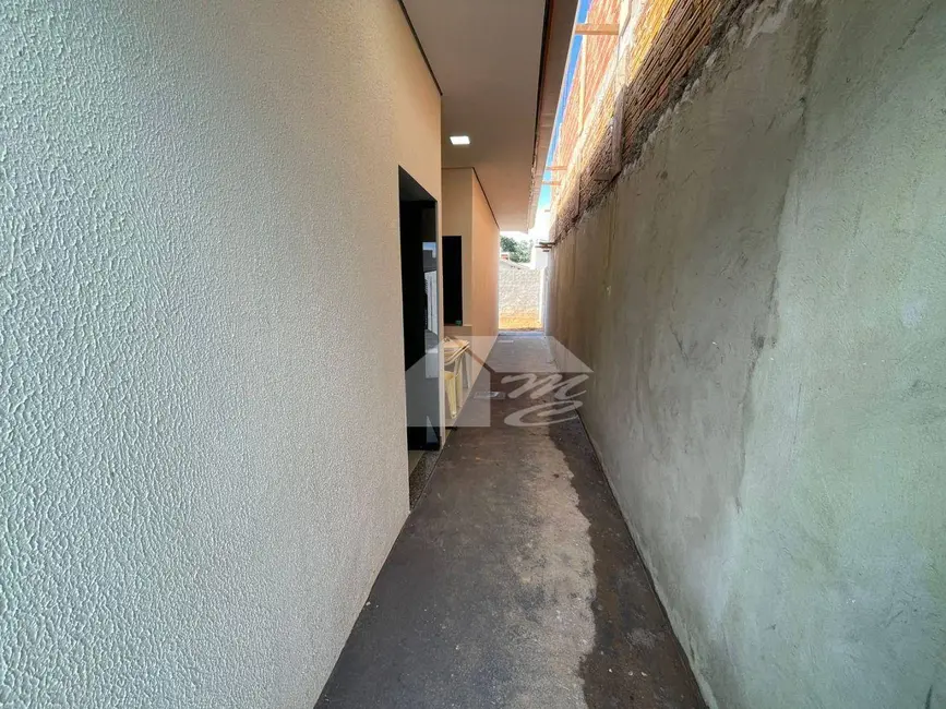 Foto 3 de Casa com 2 quartos à venda, 150m2 em Ariquemes - RO