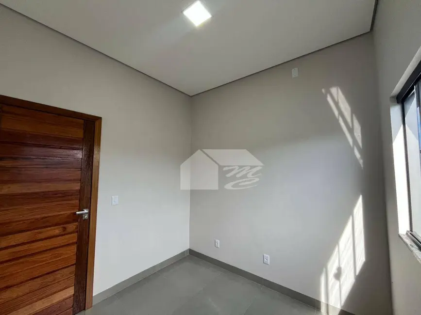 Foto 6 de Casa com 2 quartos à venda, 150m2 em Ariquemes - RO