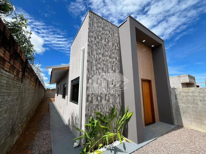 Foto 2 de Casa com 2 quartos à venda, 180m2 em Ariquemes - RO