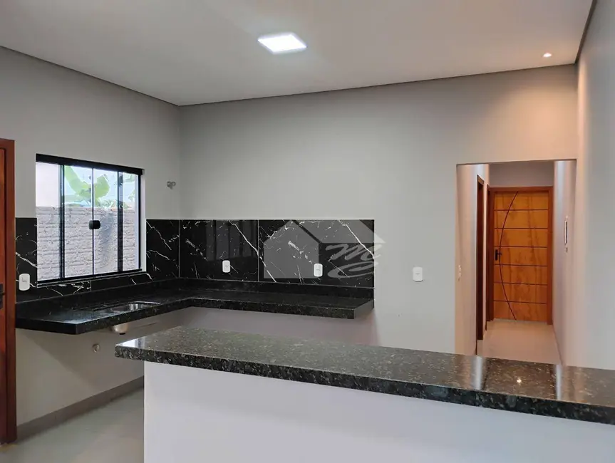 Foto 4 de Casa com 2 quartos para alugar, 137m2 em Ariquemes - RO
