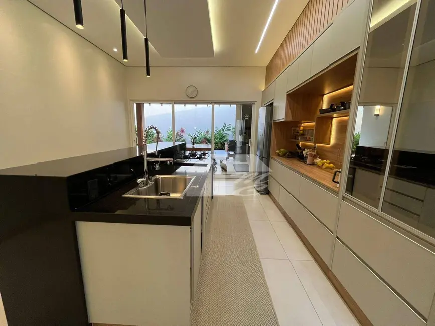 Foto 4 de Casa com 3 quartos à venda, 360m2 em Jardim Europa, Ariquemes - RO