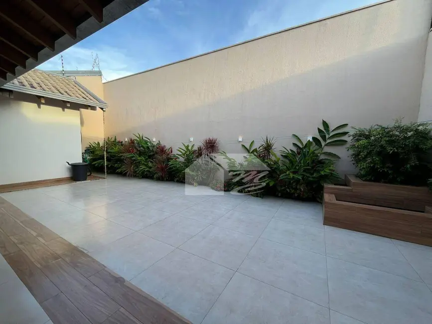 Foto 7 de Casa com 3 quartos à venda, 360m2 em Jardim Europa, Ariquemes - RO