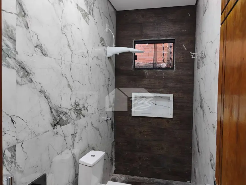 Casa com 2 quartos para alugar, 180m2 em Ariquemes - RO - imagem 5 Foto 5 de Casa com 2 quartos para alugar, 180m2 em Ariquemes - RO