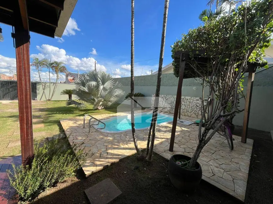 Foto 2 de Casa com 2 quartos à venda, 360m2 em Monte Alegre, Ariquemes - RO