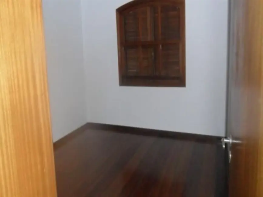 Foto 2 de Casa com 4 quartos à venda, 304m2 em Osasco - SP