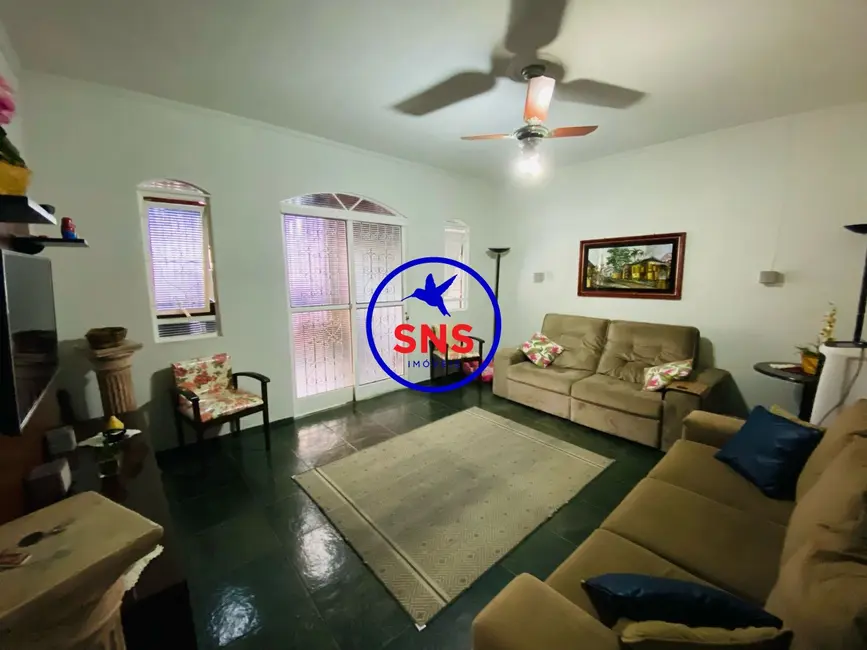 Casa com 3 quartos à venda, 143m2 em Jardim García, Campinas - SP - imagem 6 Foto 6 de Casa com 3 quartos à venda, 143m2 em Jardim García, Campinas - SP