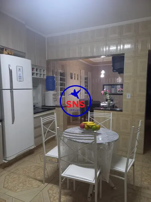 Casa com 2 quartos à venda, 125m2 em Jardim Rossin, Campinas - SP - imagem 8 Foto 8 de Casa com 2 quartos à venda, 125m2 em Jardim Rossin, Campinas - SP