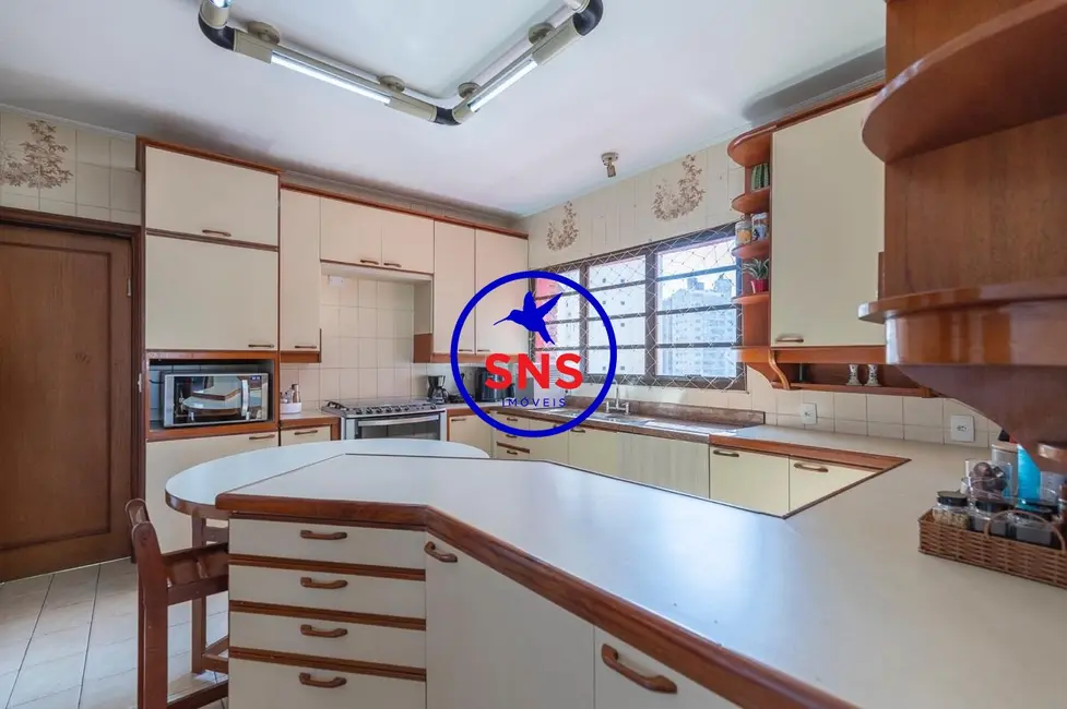 Apartamento com 4 quartos à venda, 182m2 em Cambuí, Campinas - SP - imagem 8 Foto 8 de Apartamento com 4 quartos à venda, 182m2 em Cambuí, Campinas - SP