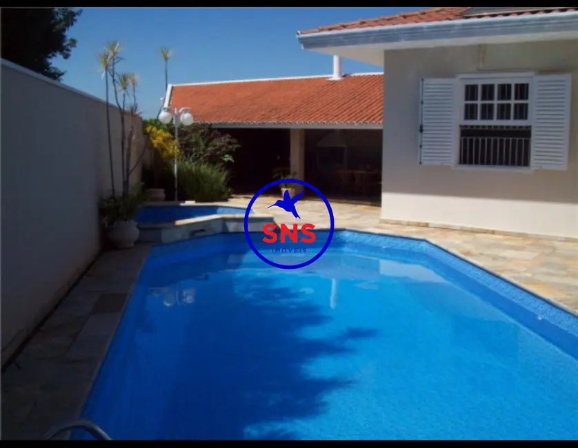Casa com 4 quartos à venda, 282m2 em Parque São Quirino, Campinas - SP - imagem 1 Foto 1 de Casa com 4 quartos à venda, 282m2 em Parque São Quirino, Campinas - SP