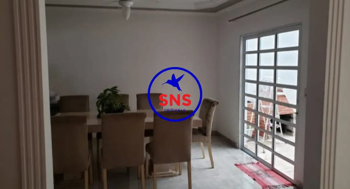 Casa com 3 quartos à venda, 230m2 em Jardim Ouro Preto, Campinas - SP - imagem 3 Foto 3 de Casa com 3 quartos à venda, 230m2 em Jardim Ouro Preto, Campinas - SP