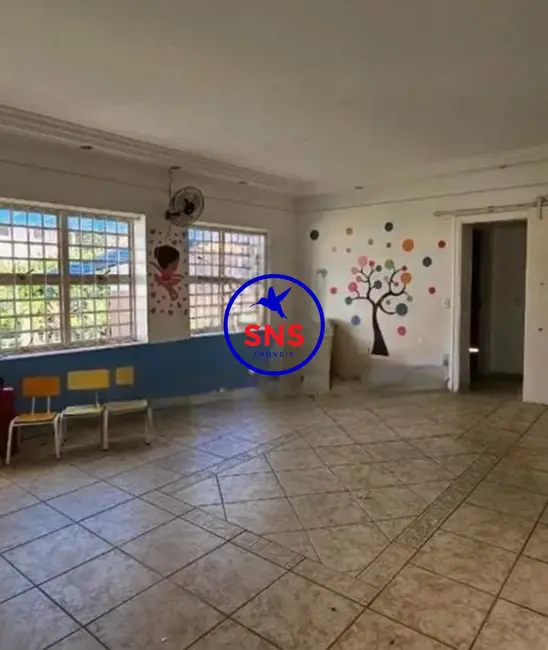 Casa com 5 quartos para alugar, 242m2 em Parque Rural Fazenda Santa Cândida, Campinas - SP - imagem 6 Foto 6 de Casa com 5 quartos para alugar, 242m2 em Parque Rural Fazenda Santa Cândida, Campinas - SP