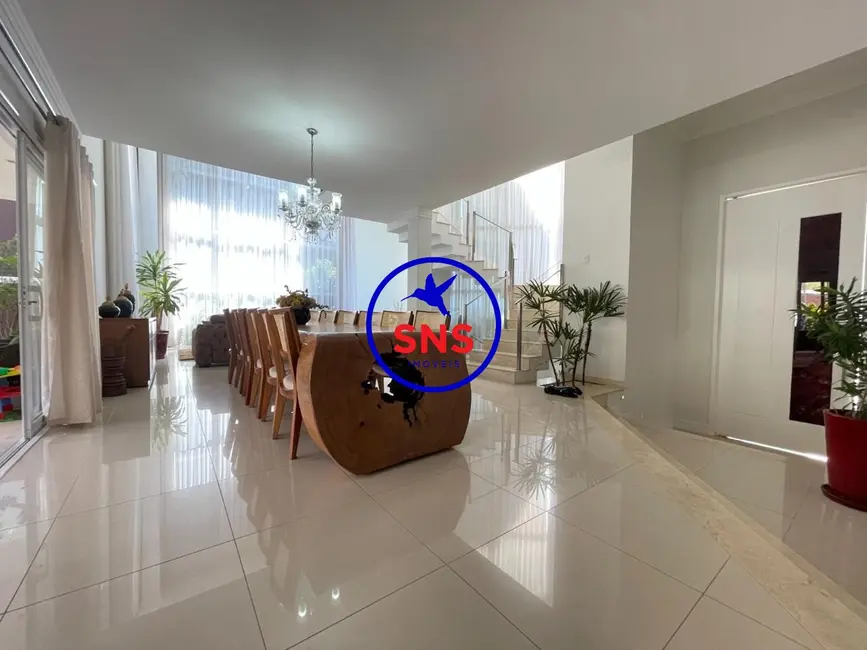 Foto 3 de Casa com 4 quartos para alugar, 630m2 em Loteamento Alphaville Campinas, Campinas - SP