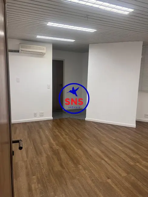 Sala Comercial à venda e para alugar, 240m2 em Centro, Campinas - SP - imagem 6 Foto 6 de Sala Comercial à venda e para alugar, 240m2 em Centro, Campinas - SP
