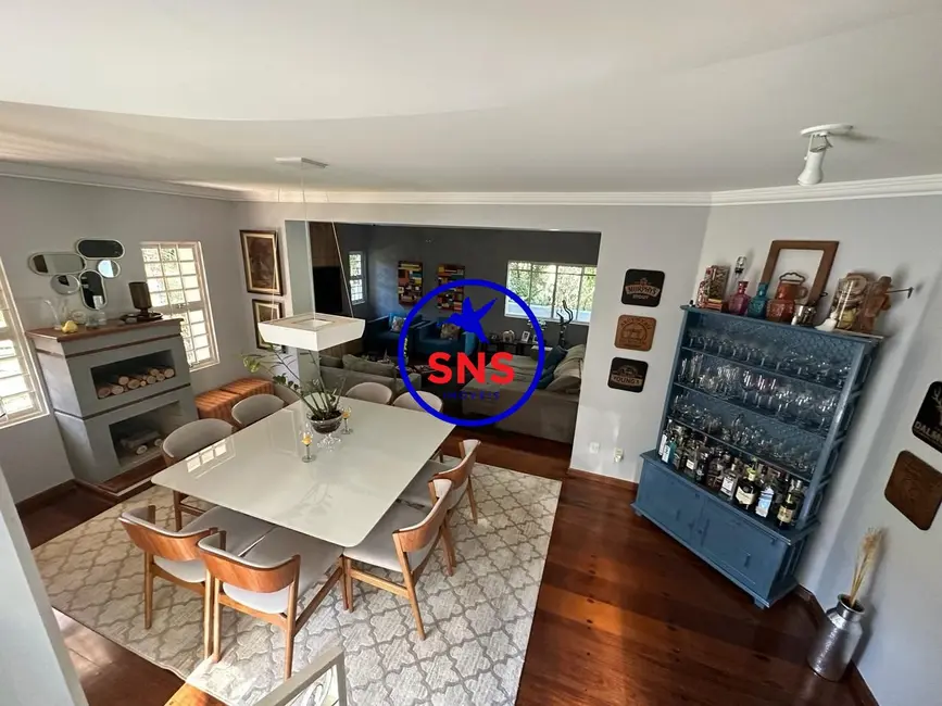 Casa de Condomínio com 3 quartos à venda, 280m2 em Loteamento Caminhos de São Conrado (Sousas), Campinas - SP - imagem 2 Foto 2 de Casa de Condomínio com 3 quartos à venda, 280m2 em Loteamento Caminhos de São Conrado (Sousas), Campinas - SP