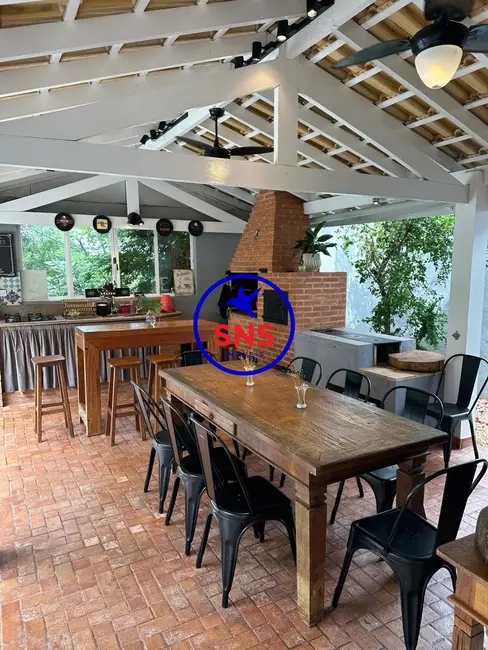 Casa de Condomínio com 3 quartos à venda, 280m2 em Loteamento Caminhos de São Conrado (Sousas), Campinas - SP - imagem 9 Foto 9 de Casa de Condomínio com 3 quartos à venda, 280m2 em Loteamento Caminhos de São Conrado (Sousas), Campinas - SP