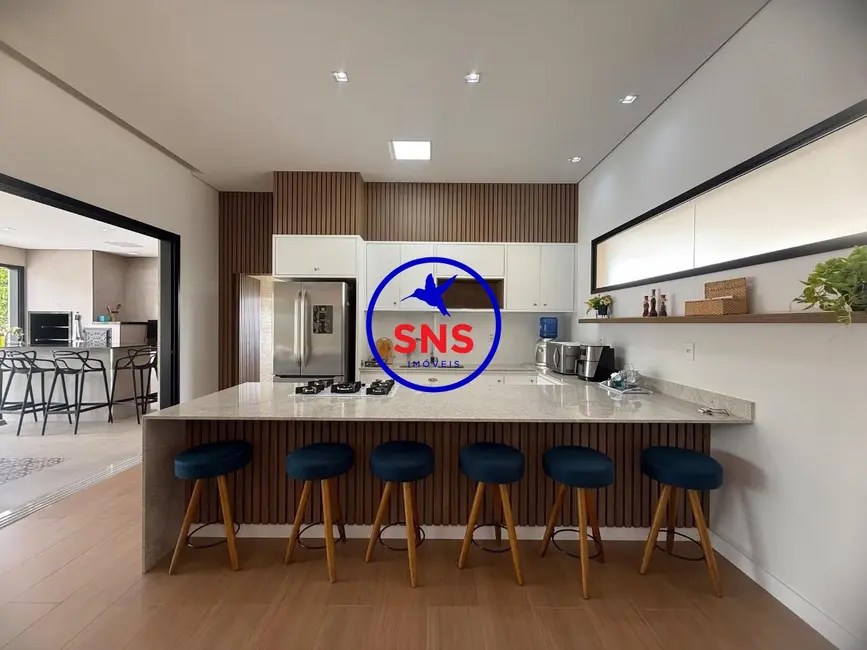 Foto 2 de Casa com 3 quartos à venda, 320m2 em Valinhos - SP