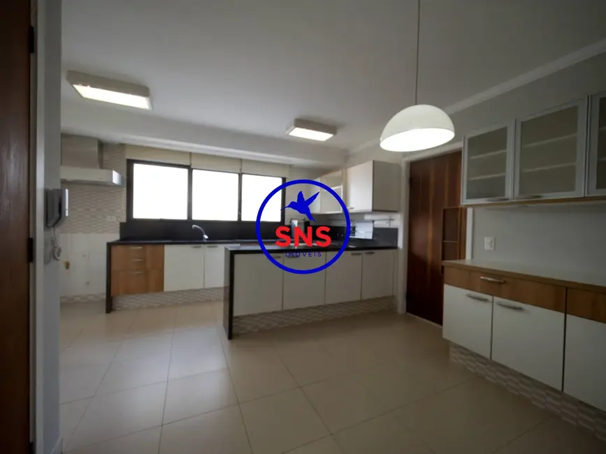 Foto 7 de Apartamento com 4 quartos à venda, 226m2 em Cambuí, Campinas - SP