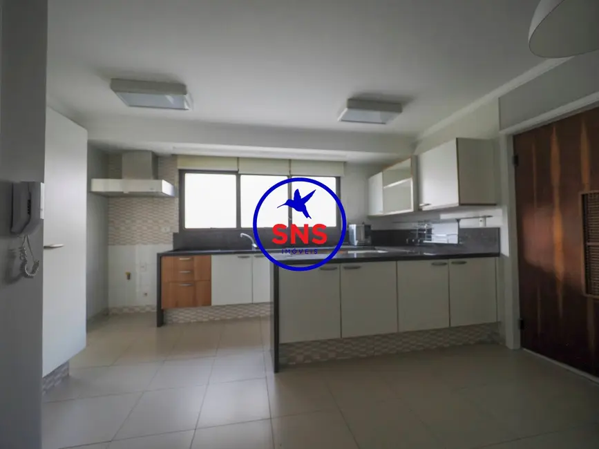 Foto 9 de Apartamento com 4 quartos à venda, 226m2 em Cambuí, Campinas - SP