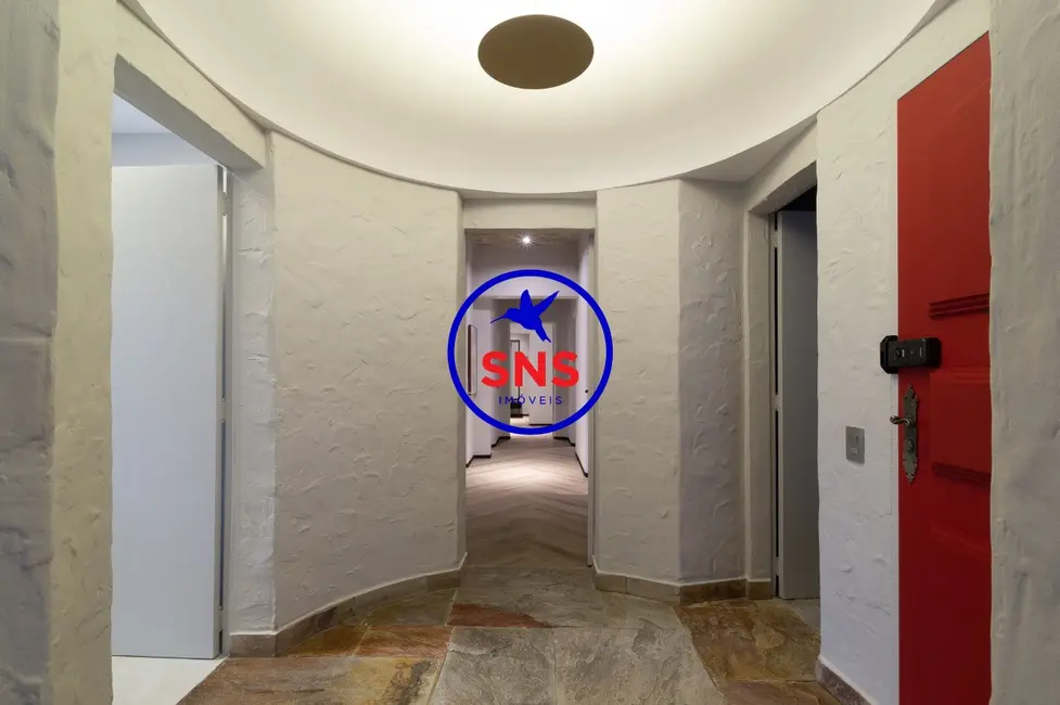 Apartamento com 3 quartos para alugar, 180m2 em Cambuí, Campinas - SP - imagem 8 Foto 8 de Apartamento com 3 quartos para alugar, 180m2 em Cambuí, Campinas - SP