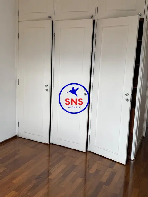 Apartamento com 2 quartos para alugar, 165m2 em Cambuí, Campinas - SP - imagem 4 Foto 4 de Apartamento com 2 quartos para alugar, 165m2 em Cambuí, Campinas - SP
