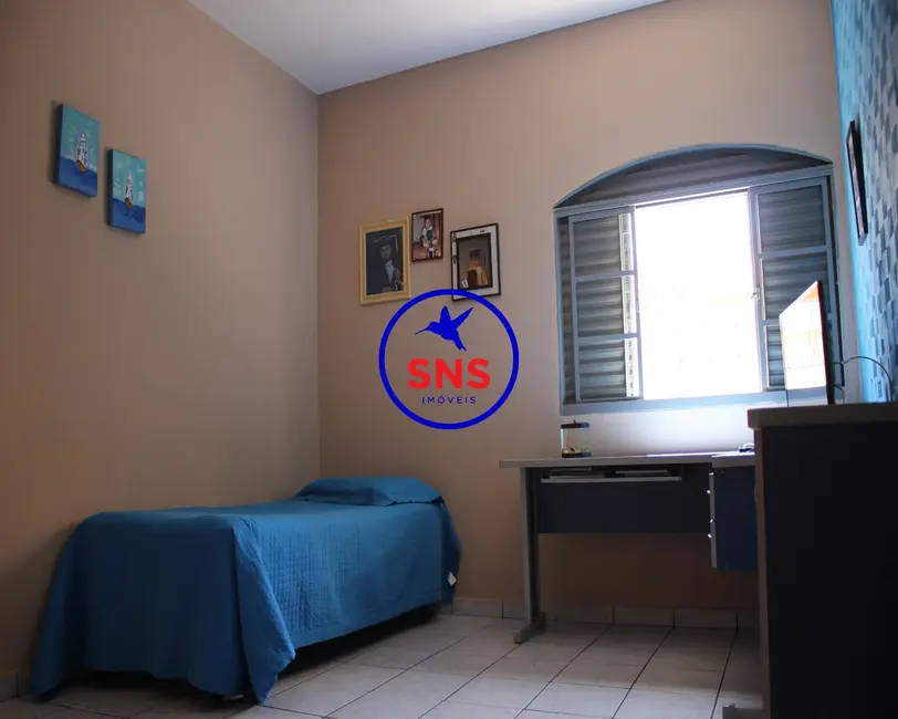 Casa com 3 quartos à venda, 140m2 em Vila Aeroporto, Campinas - SP - imagem 8 Foto 8 de Casa com 3 quartos à venda, 140m2 em Vila Aeroporto, Campinas - SP