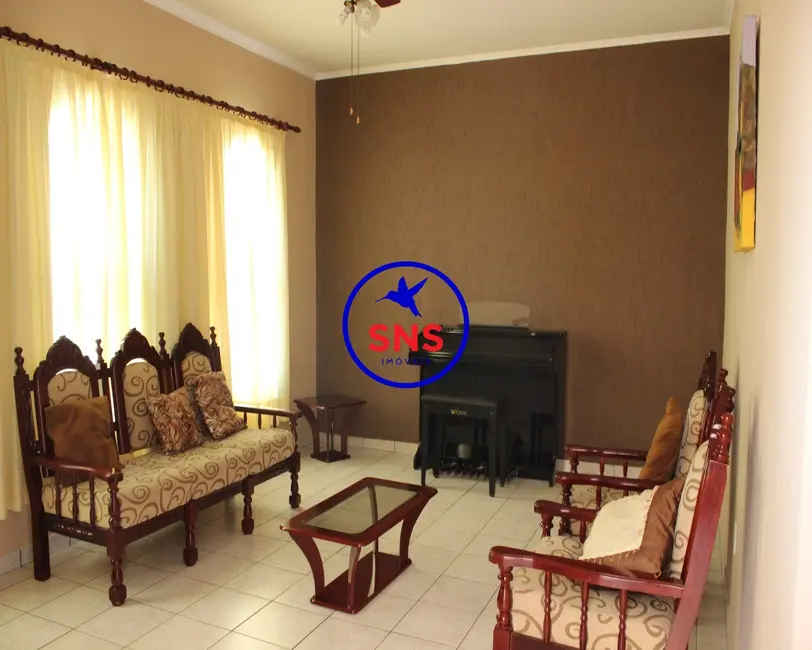 Casa com 3 quartos à venda, 140m2 em Vila Aeroporto, Campinas - SP - imagem 3 Foto 3 de Casa com 3 quartos à venda, 140m2 em Vila Aeroporto, Campinas - SP