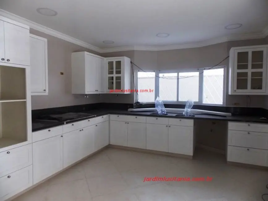 Casa com 5 quartos à venda e para alugar, 720m2 em São Paulo - SP - imagem 9 Foto 9 de Casa com 5 quartos à venda e para alugar, 720m2 em São Paulo - SP