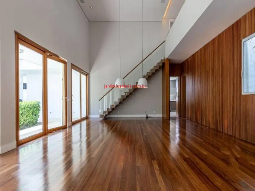 Foto 3 de Casa com 4 quartos à venda, 540m2 em Jardim Luzitânia, São Paulo - SP