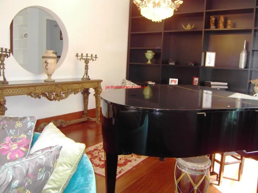 Foto 3 de Casa com 4 quartos à venda e para alugar, 350m2 em São Paulo - SP