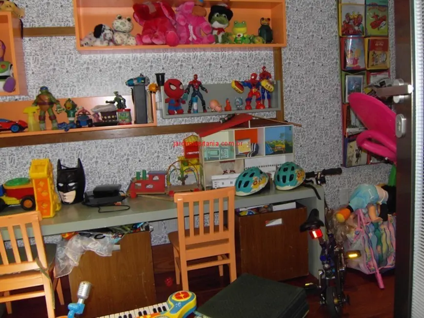 Foto 9 de Casa com 4 quartos à venda e para alugar, 350m2 em Jardim Luzitânia, São Paulo - SP