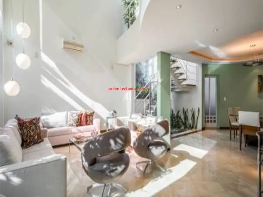 Casa com 4 quartos à venda, 350m2 em São Paulo - SP - imagem 3 Foto 3 de Casa com 4 quartos à venda, 350m2 em São Paulo - SP