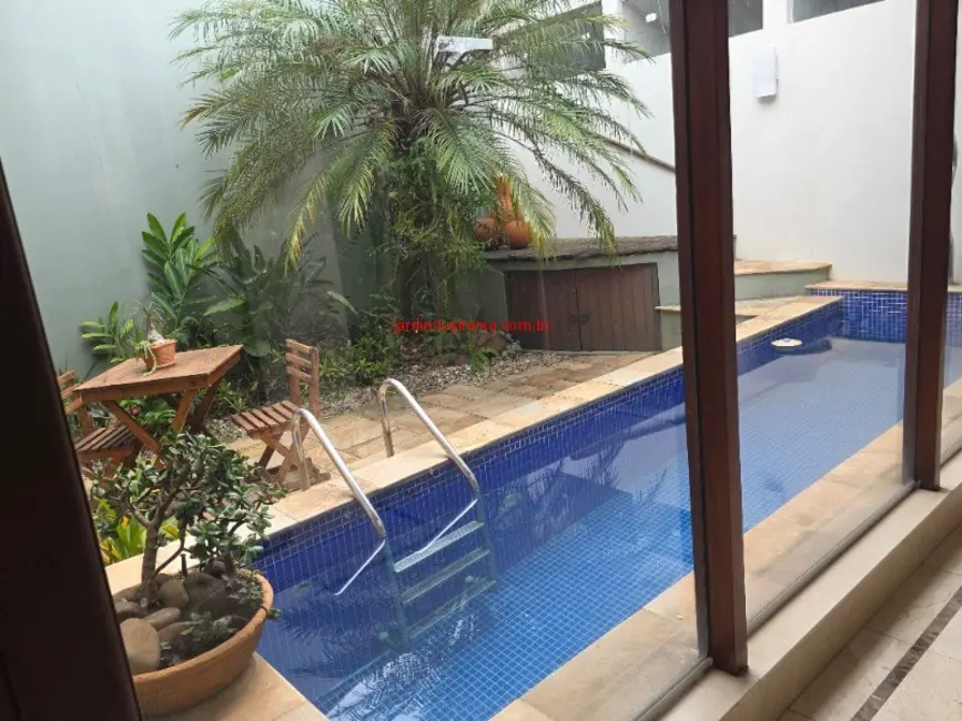 Casa com 3 quartos à venda, 250m2 em São Paulo - SP - imagem 2 Foto 2 de Casa com 3 quartos à venda, 250m2 em São Paulo - SP