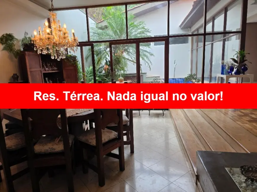 Casa com 3 quartos à venda, 250m2 em Jardim Luzitânia, São Paulo - SP - imagem 1 Foto 1 de Casa com 3 quartos à venda, 250m2 em Jardim Luzitânia, São Paulo - SP