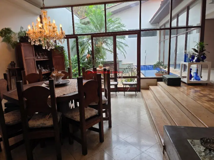 Casa com 3 quartos à venda, 250m2 em São Paulo - SP - imagem 1 Foto 1 de Casa com 3 quartos à venda, 250m2 em São Paulo - SP