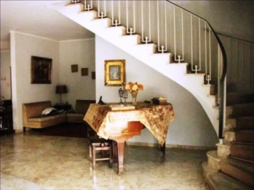 Foto 2 de Casa com 3 quartos à venda, 450m2 em São Paulo - SP