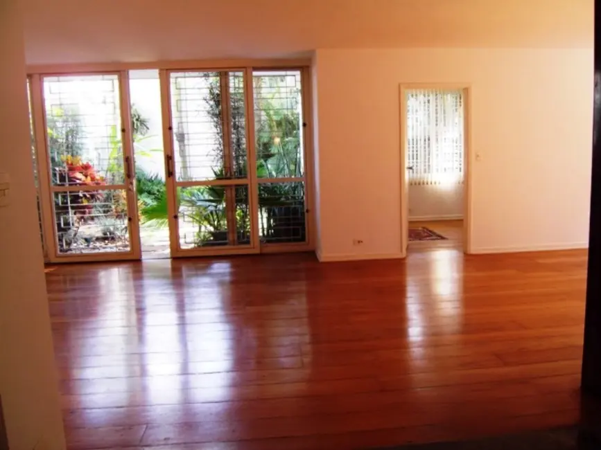 Foto 4 de Casa com 4 quartos à venda, 350m2 em São Paulo - SP