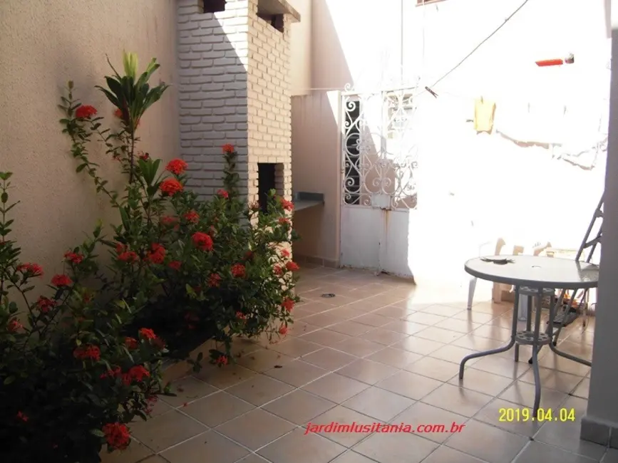 Foto 3 de Casa com 3 quartos à venda, 220m2 em São Paulo - SP